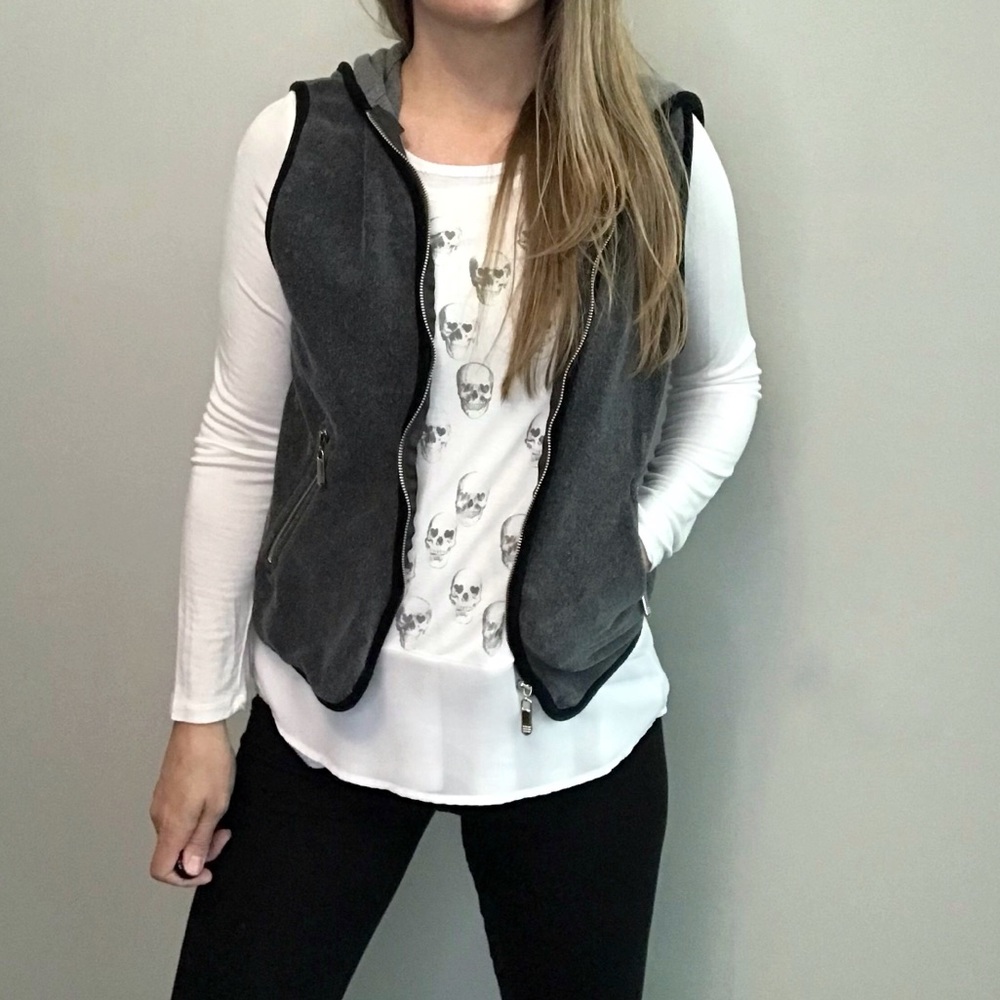 Jason Maxwell Zip up gray and black hooded vest size Small